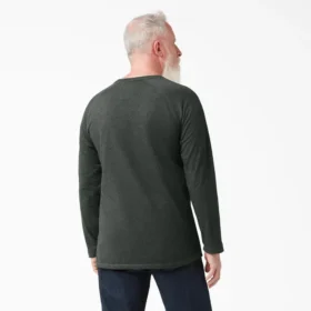 Camicia a maniche lunghe con tasca e effetto rinfrescante