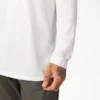Camicia a maniche lunghe con tasca e effetto rinfrescante Camicia a maniche lunghe con tasca e effetto rinfrescante