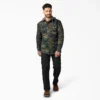 Camicia con cappuccio in tela di cotone idrorepellente