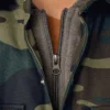 Camicia con cappuccio in tela di cotone idrorepellente