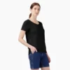 Camicia da donna con scollo a V Camicia da donna con scollo a V