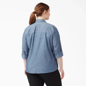 Camicia da lavoro in chambray con risvolto per donne taglie forti