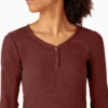 Camicia Henley a maniche lunghe da donna Camicia Henley a maniche lunghe da donna