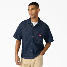 Camicia in denim a pantaloncini con bottoni
