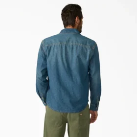 Camicia in denim leggera a maniche lunghe