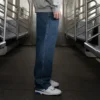 Jeans dalla vestibilità comoda di Jake Hayes Jeans dalla vestibilità comoda di Jake Hayes