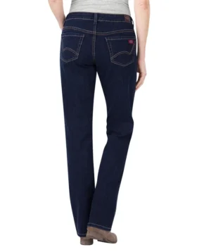 Jeans in denim da donna a zampa d’elefante dal taglio morbido Jeans in denim da donna a zampa d’elefante dal taglio morbido