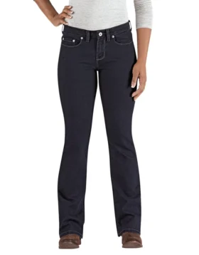 Jeans in denim da donna con gamba a zampa e vestibilità curvy Jeans in denim da donna con gamba a zampa e vestibilità curvy