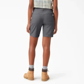 Pantaloncini da donna con vestibilità comoda e effetto rinfrescante, 9″