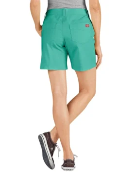 Pantaloncini da donna in tela elasticizzata con vestibilità comoda da 7″ Pantaloncini da donna in tela elasticizzata con vestibilità comoda da 7″