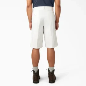 Pantaloncini da lavoro a vestibilità ampia e davanti piatto, 13″ Pantaloncini da lavoro a vestibilità ampia e davanti piatto, 13″