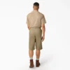 Pantaloncini da lavoro multiuso con tasche e vestibilità ampia, 15″ Pantaloncini da lavoro multiuso con tasche e vestibilità ampia, 15″