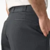 Pantaloncini da lavoro multiuso con tasche e vestibilità ampia, 15″ Pantaloncini da lavoro multiuso con tasche e vestibilità ampia, 15″