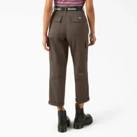 Pantaloni cargo da donna a vita alta e taglio corto