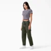 Pantaloni cargo da donna a vita alta e taglio corto