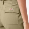 Pantaloni cargo da donna a vita alta e taglio corto