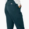Pantaloni cargo da donna a vita alta e taglio corto Pantaloni cargo da donna a vita alta e taglio corto