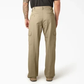 Pantaloni cargo dalla vestibilità ampia