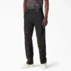 Pantaloni con toppe rivisitati Pantaloni con toppe rivisitati