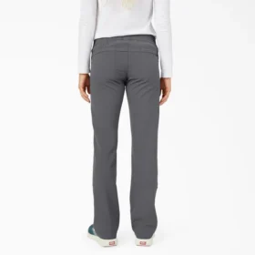 Pantaloni da donna rinfrescanti, dalla vestibilità dritta e rilassata, con risvolto