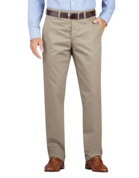 Pantaloni kaki a vita regolare con gamba affusolata e davanti piatto