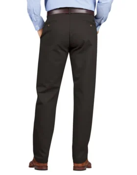 Pantaloni kaki a vita regolare con gamba affusolata e davanti piatto
