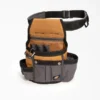 Set composto da marsupio multiuso a 8 tasche e cintura imbottita Set composto da marsupio multiuso a 8 tasche e cintura imbottita