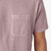 T-shirt con taschino tinta in capo T-shirt con taschino tinta in capo