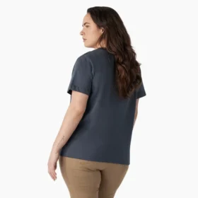 T-shirt da donna in taglie forti con pantaloncini a maniche corte con taschino