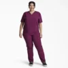 Top da lavoro unisex Eds Essentials con scollo a V
